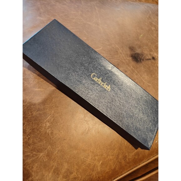 Garfinckel's Scarf - Picture 3 of 5